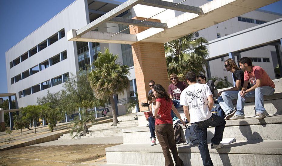 La Junta reserva 59,2 millones en 2025 para financiar medidas de apoyo al estudiantado universitario