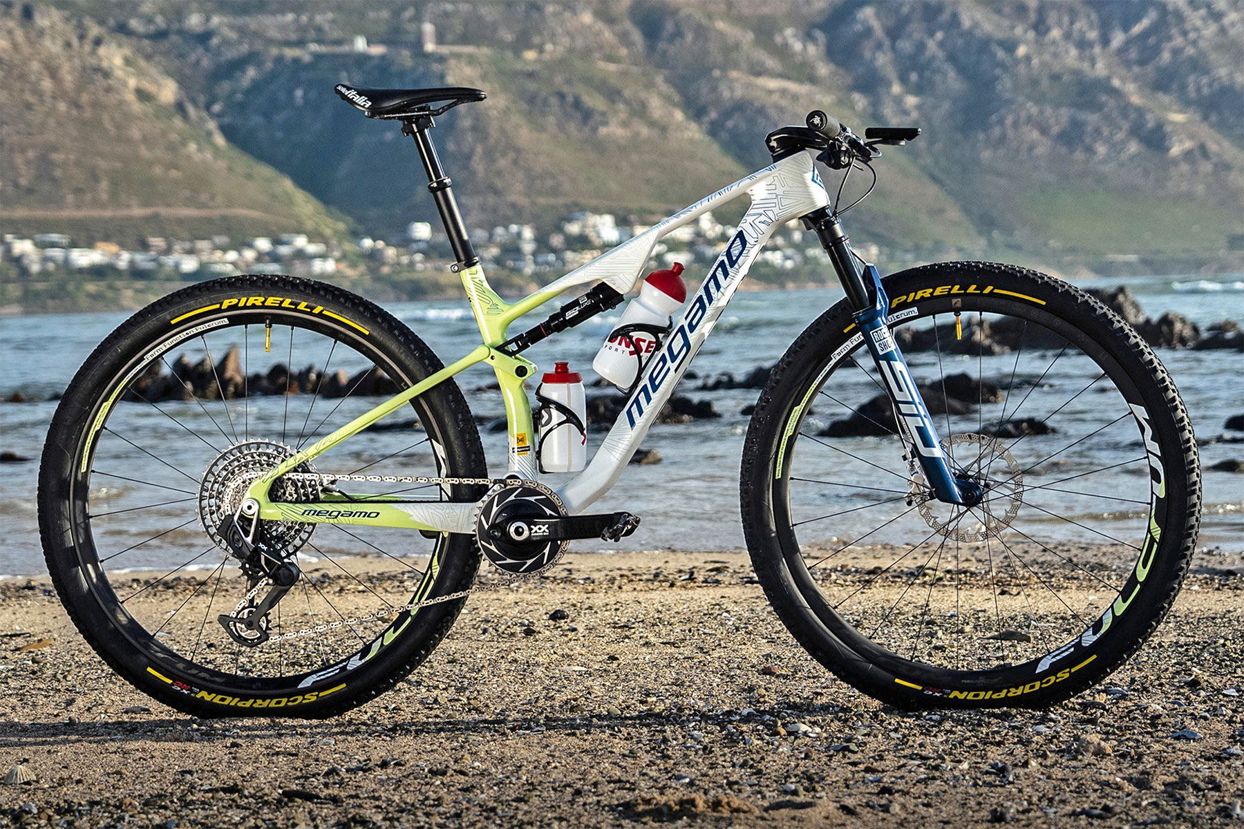 Compra la Megamo Track de Buff, bicicleta Cape Epic XC de edición limitada de 120 mm ganadora de la etapa 1