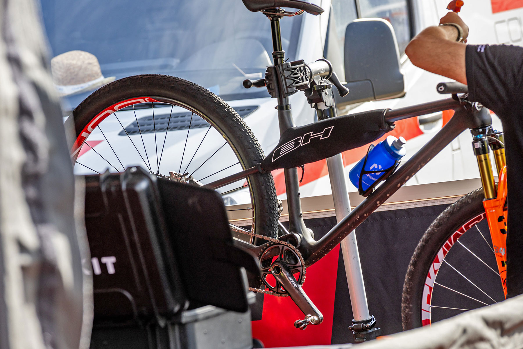Fotos espía: ¿Es este prototipo BH XC la próxima evolución de su bicicleta de montaña Lynx Race?