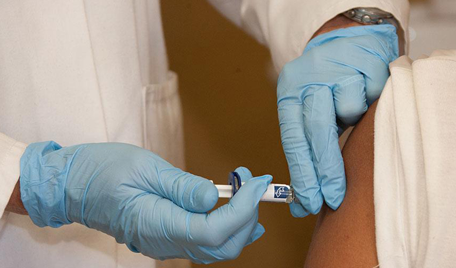 Medio millón de andaluces han recibido ya la vacuna frente a la gripe