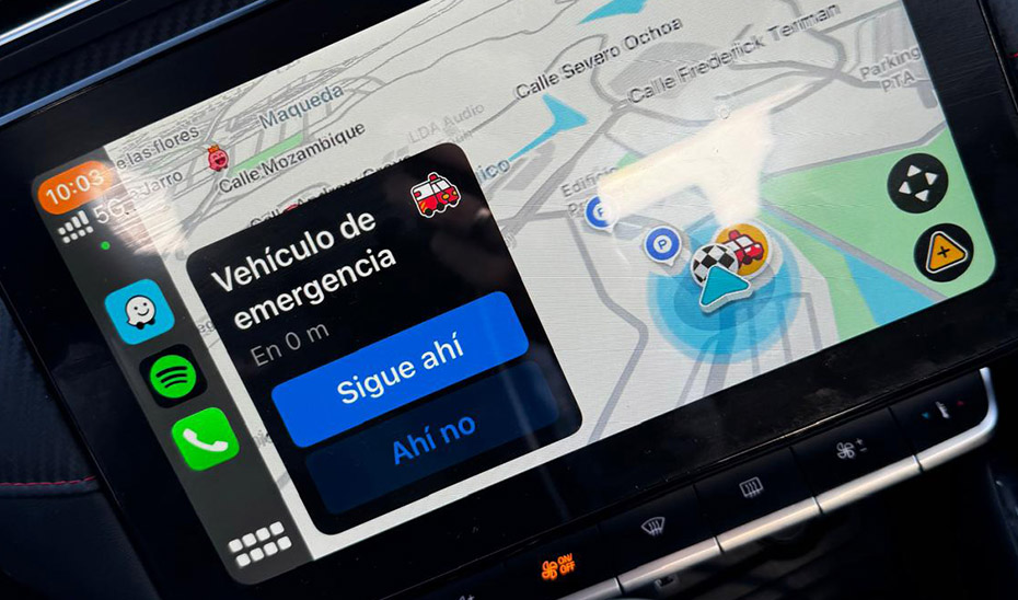 El 061 pone a prueba un sistema para alertar a los conductores de la cercanía de una uvi móvil