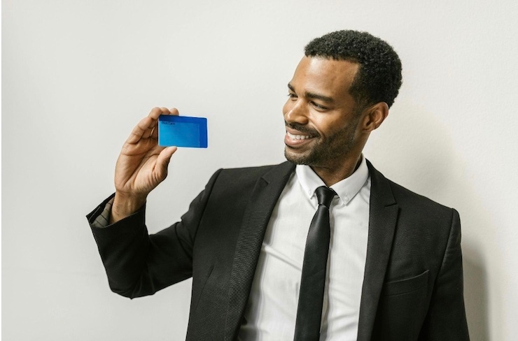 Care sunt avantajele cardurilor de credit?
 – Știri din Spania