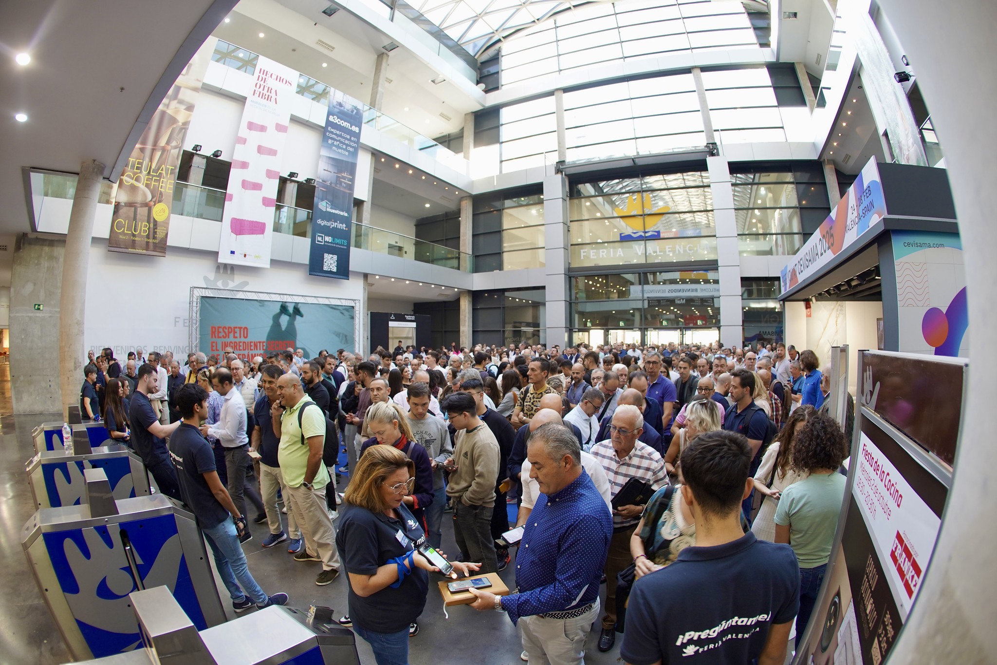 60.000 de cumpărători profesioniști vizitează Feria Hábitat València, Textilhogar, Espacio Cocina SICI, Iberflora și Eurobrico
 – Știri din Valencia
