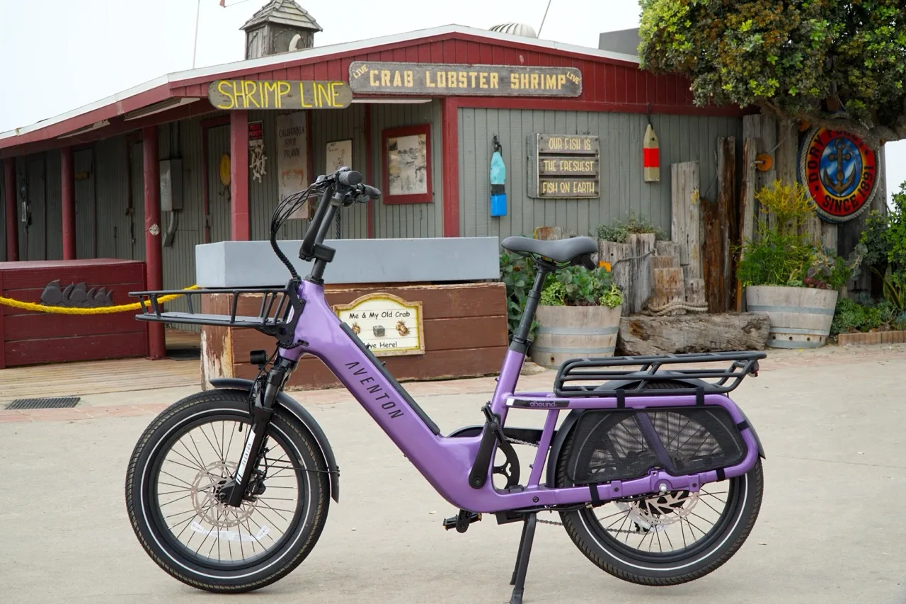 Aventon lanza el nuevo y asequible Abound SR, agrega conectividad 4G y seguimiento GPS