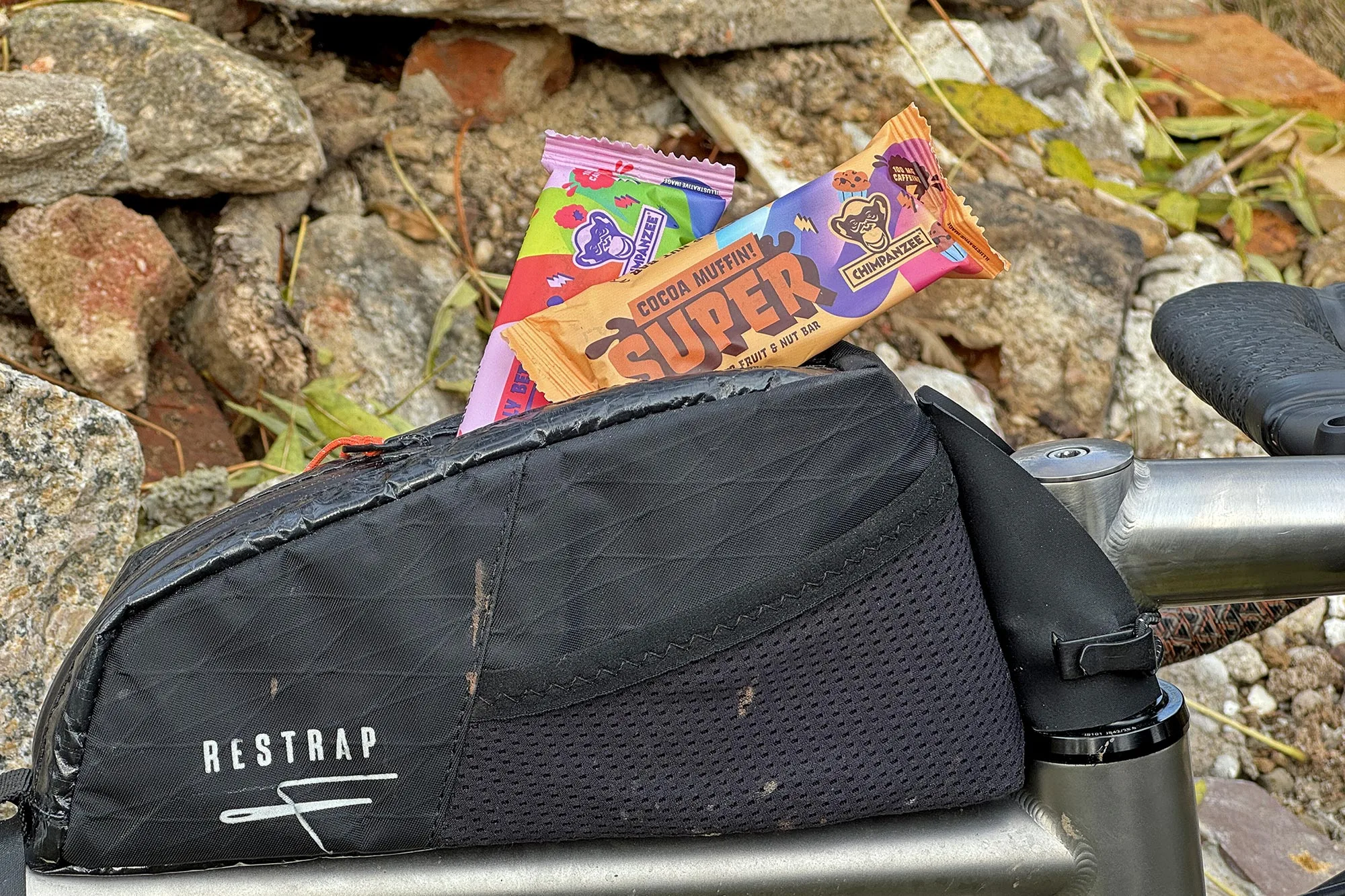 Revisión: Chimpanzee Super Bars mezcla frutas naturales, nueces y cafeína en nuevas barras energéticas