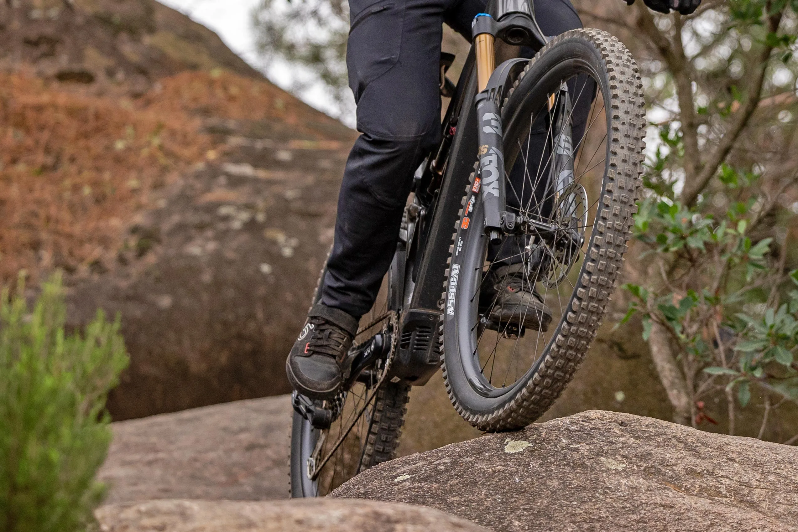 Las ruedas All-Mountain de carbono FSA SCi30 son ligeras, asequibles y también con clasificación Enduro y eMTB