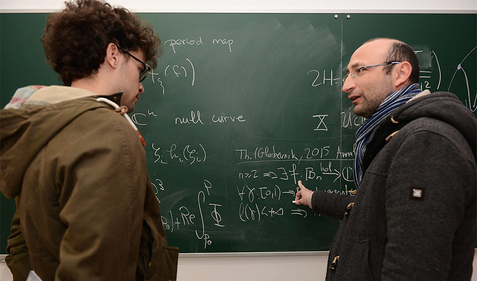 La Junta resuelve en tiempo récord los complementos autonómicos de docentes e investigadores universitarios