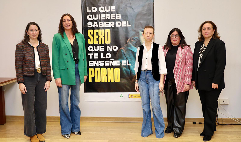 La Junta lanza una campaña que alerta a los jóvenes de que “el porno no es un manual para el sexo”