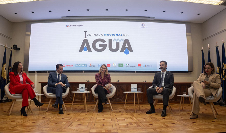 Fernández-Pacheco pide a la nueva ministra de Transición Ecológica que impulse el Pacto Nacional por el Agua