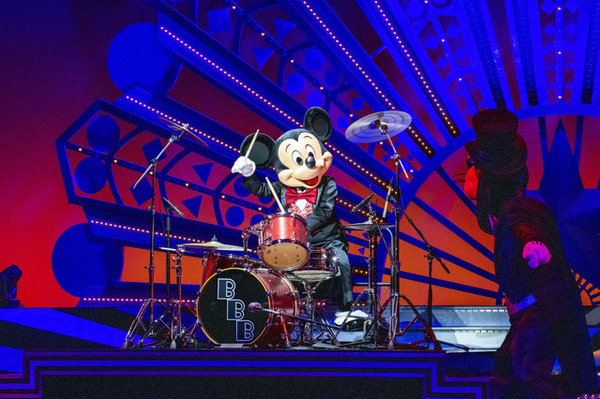 ¡Los fanáticos están entusiasmados! El final del popular espectáculo de DisneySea “Big Band Beat”; el sucesor será anunciado “tan pronto como se decida”
