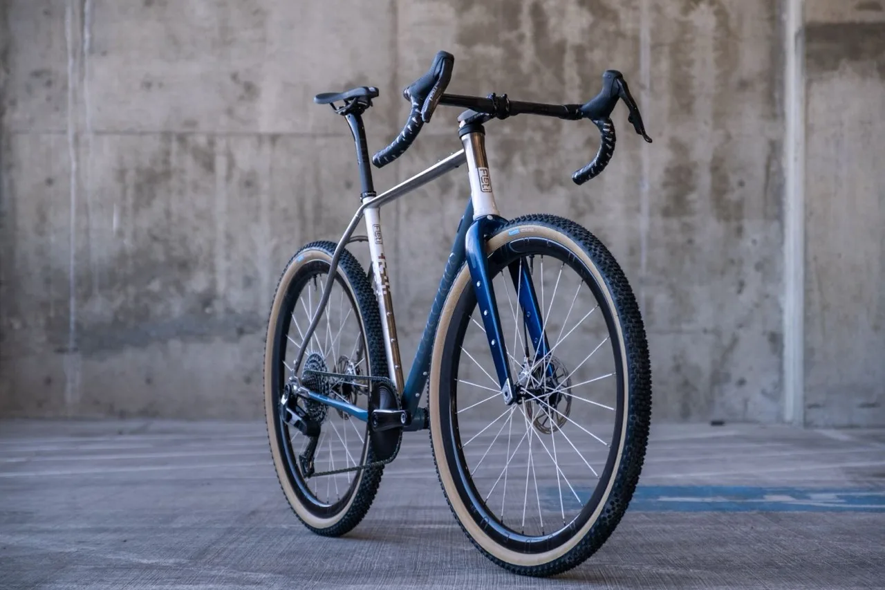 Rodeo Labs lanza la nueva Flaanimal 6 Ti, una bicicleta independiente que hace todo