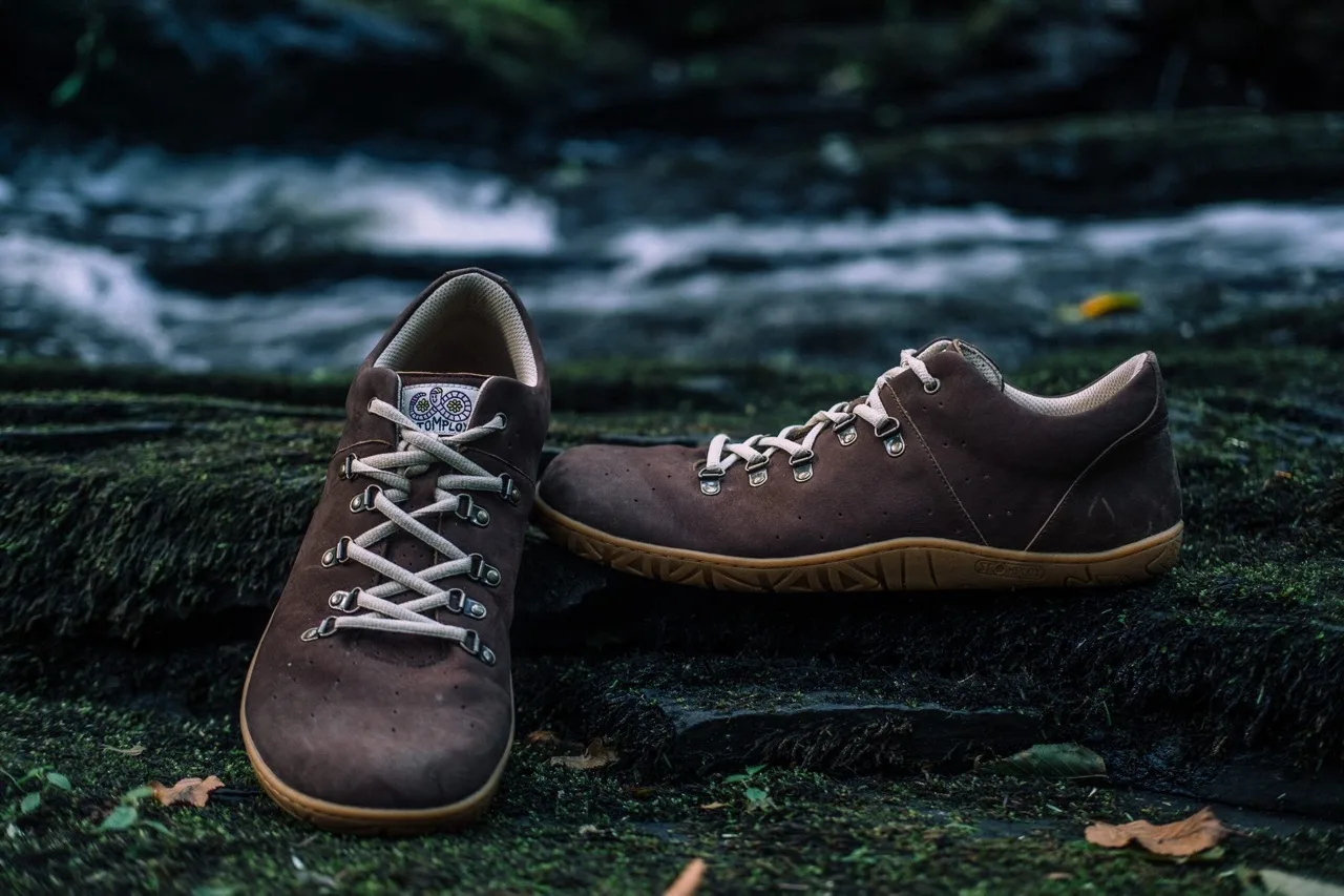 Stomp Lox lanza Kickstarter para el nuevo Ultra Romance Trail Worm, un zapato descalzo Zero Drop