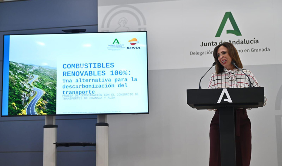 El autobús con combustible 100% renovable que se probó en Granada redujo un 80% la emisión de CO2