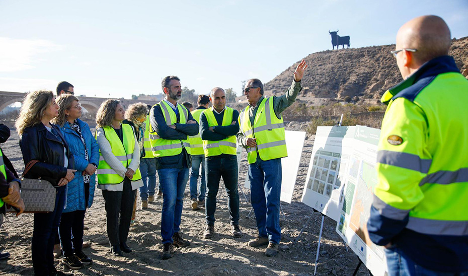 Inversión de 2,7 millones para mejorar 17,5 kilómetros del cauce del Andarax por cinco municipios