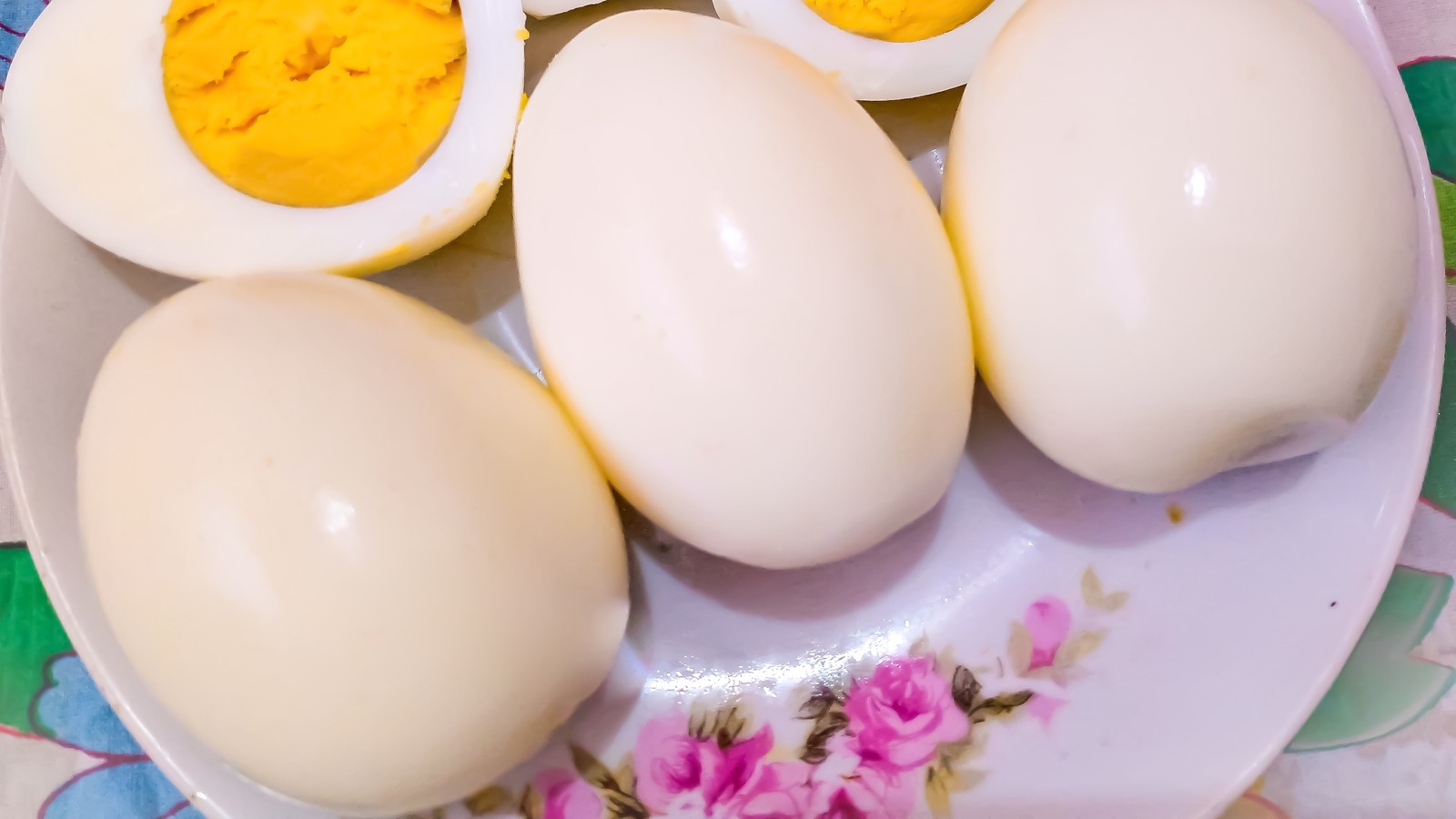 11 errores que todo el mundo comete al pelar huevos duros