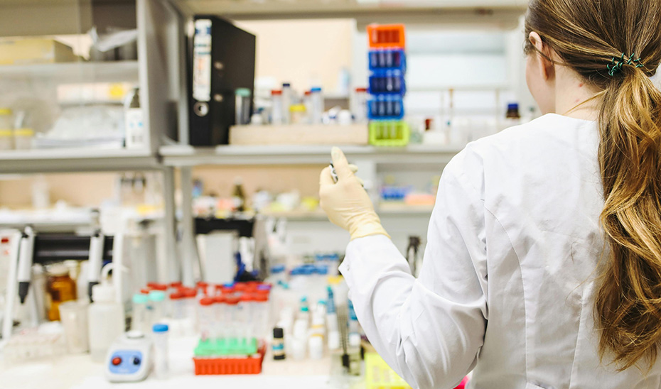 Andalucía vuelve a marcar otro récord en I+D y registra ya 32.474 personas dedicadas a la ciencia