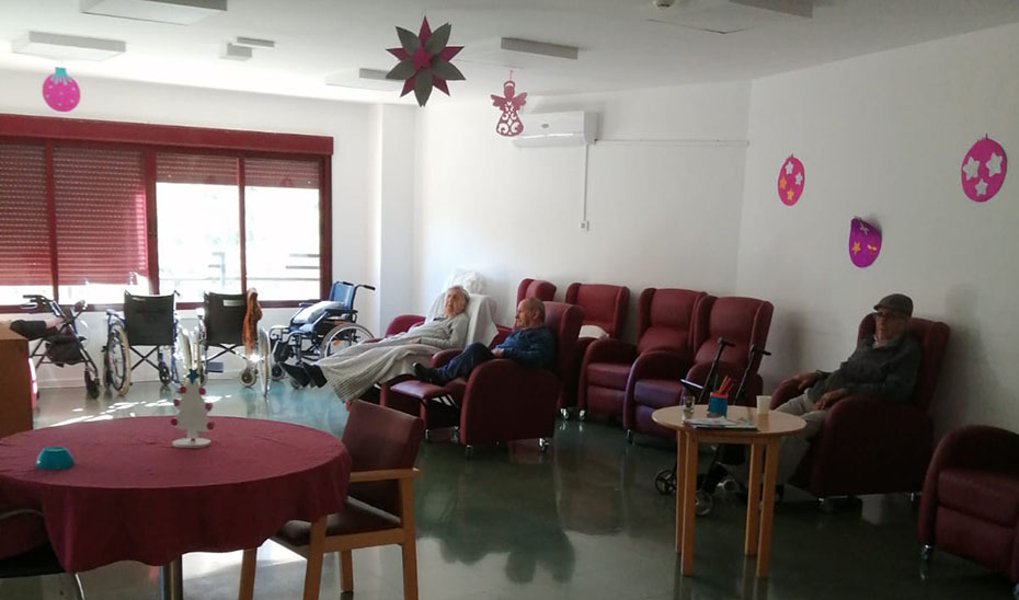 La Junta crea más de 4.550 plazas en seis años y destina 134 millones a centros para mayores y personas con discapacidad