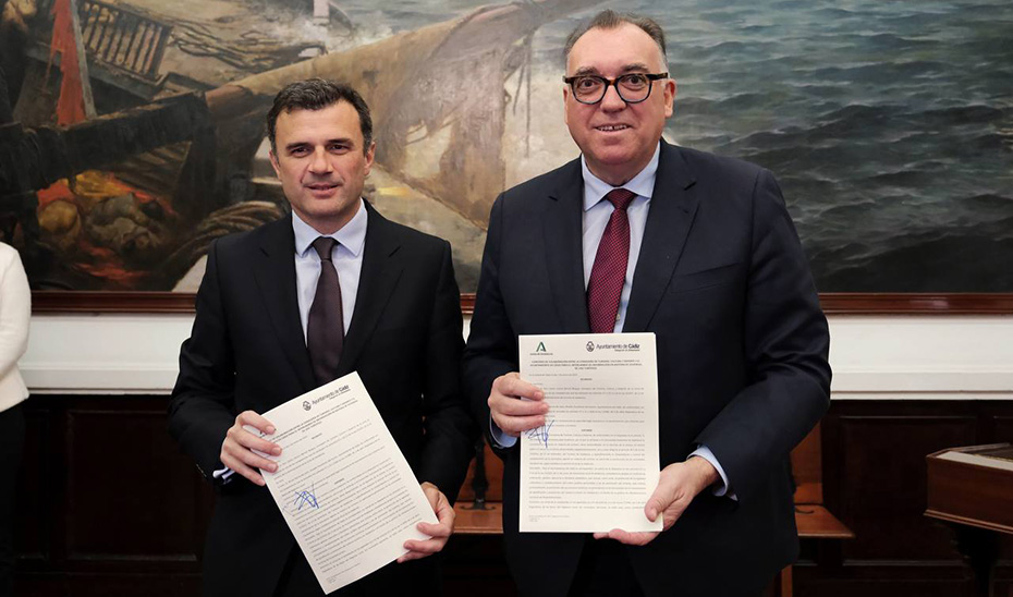 La Junta acuerda con el Ayuntamiento de Cádiz coordinar el control de viviendas de uso turístico