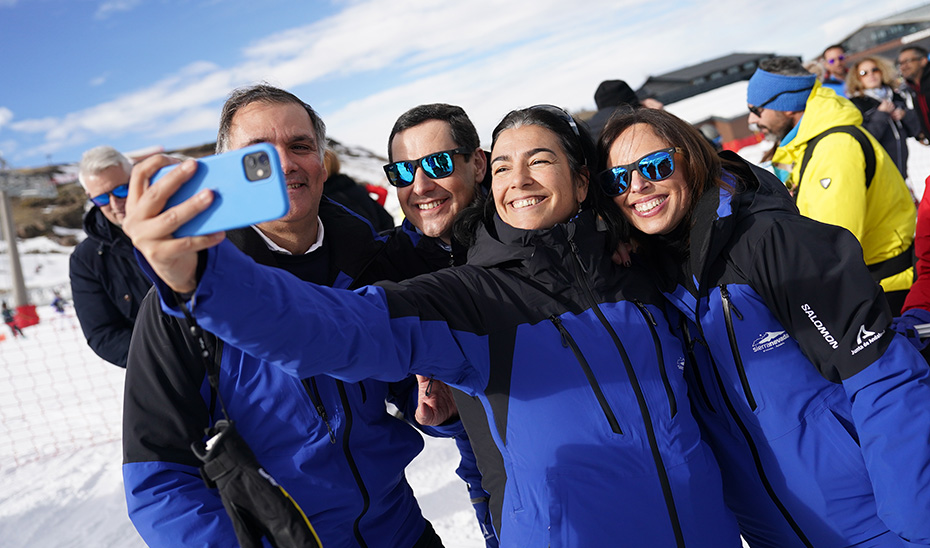 Moreno destaca la apuesta por Sierra Nevada, tesoro turístico y deportivo de España y motor económico de Andalucía