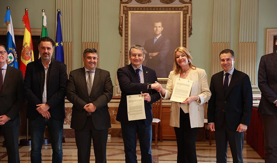 Junta y Ayuntamiento de Huelva ponen en marcha un centro de formación en competencias digitales