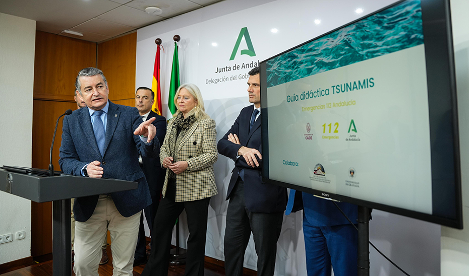 La Junta de Andalucía y el Ayuntamiento de Cádiz trabajan en el nuevo plan de maremotos local
