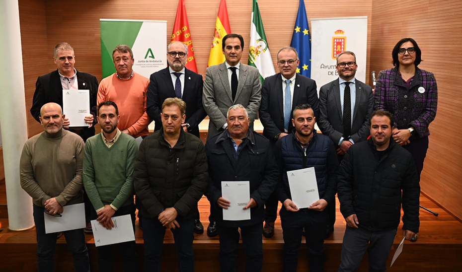 Destinados más de 832.000 euros a 29 municipios granadinos para equipamientos y servicios que permitan fijar la población