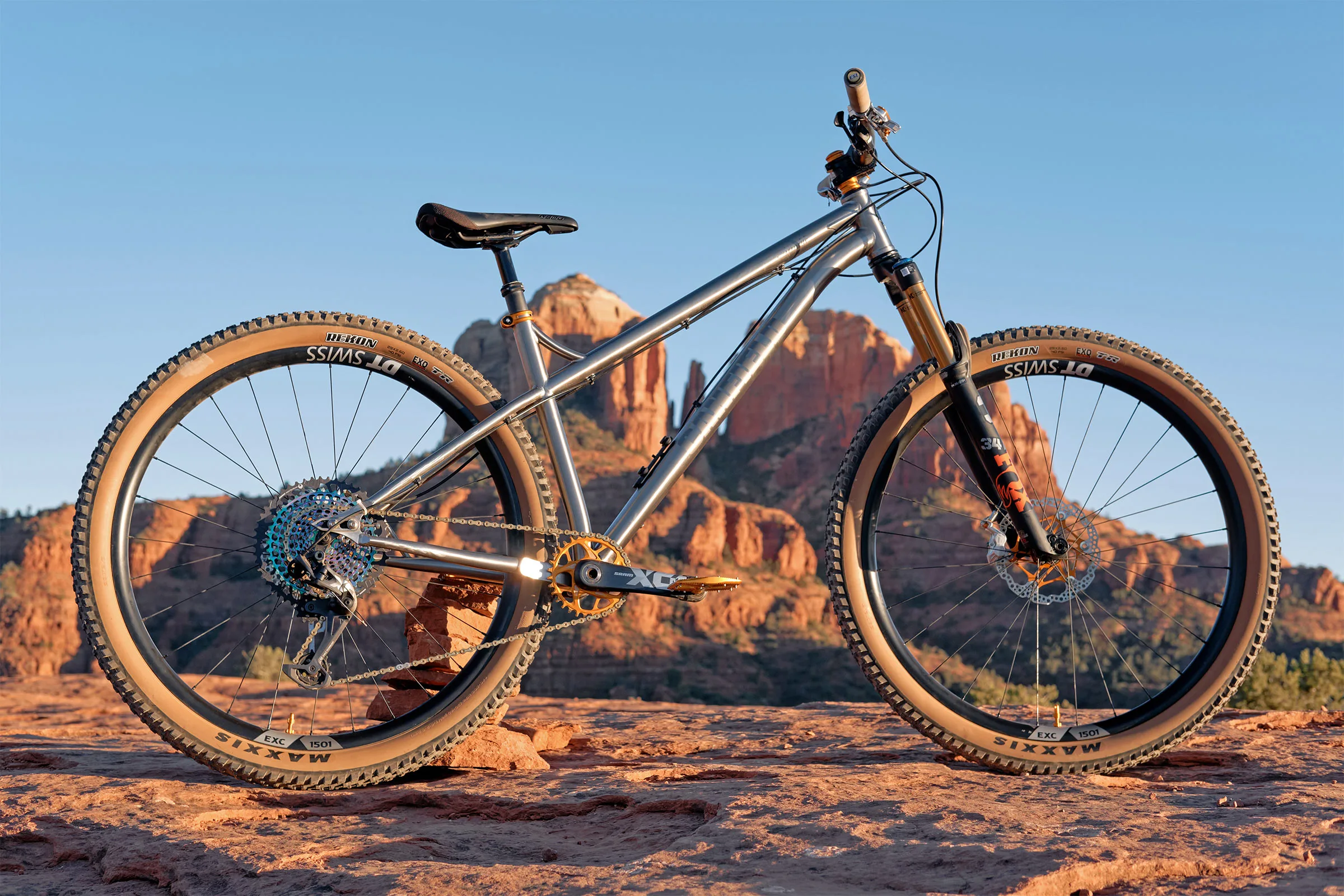 Canfield Ti Nimble 9, una nueva bicicleta de montaña Hardtail de edición limitada Titanium Hardtail
