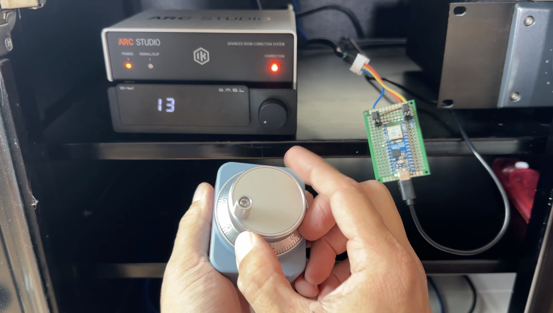 Controla tu volumen con un codificador rotatorio inalámbrico, como te mereces