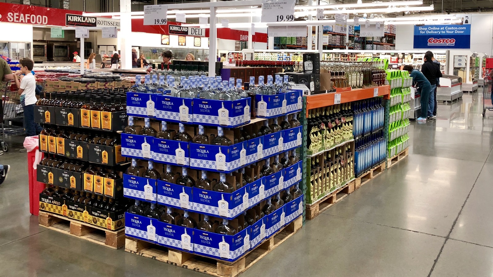 13 licores Kirkland populares en Costco, clasificados según reseñas en línea