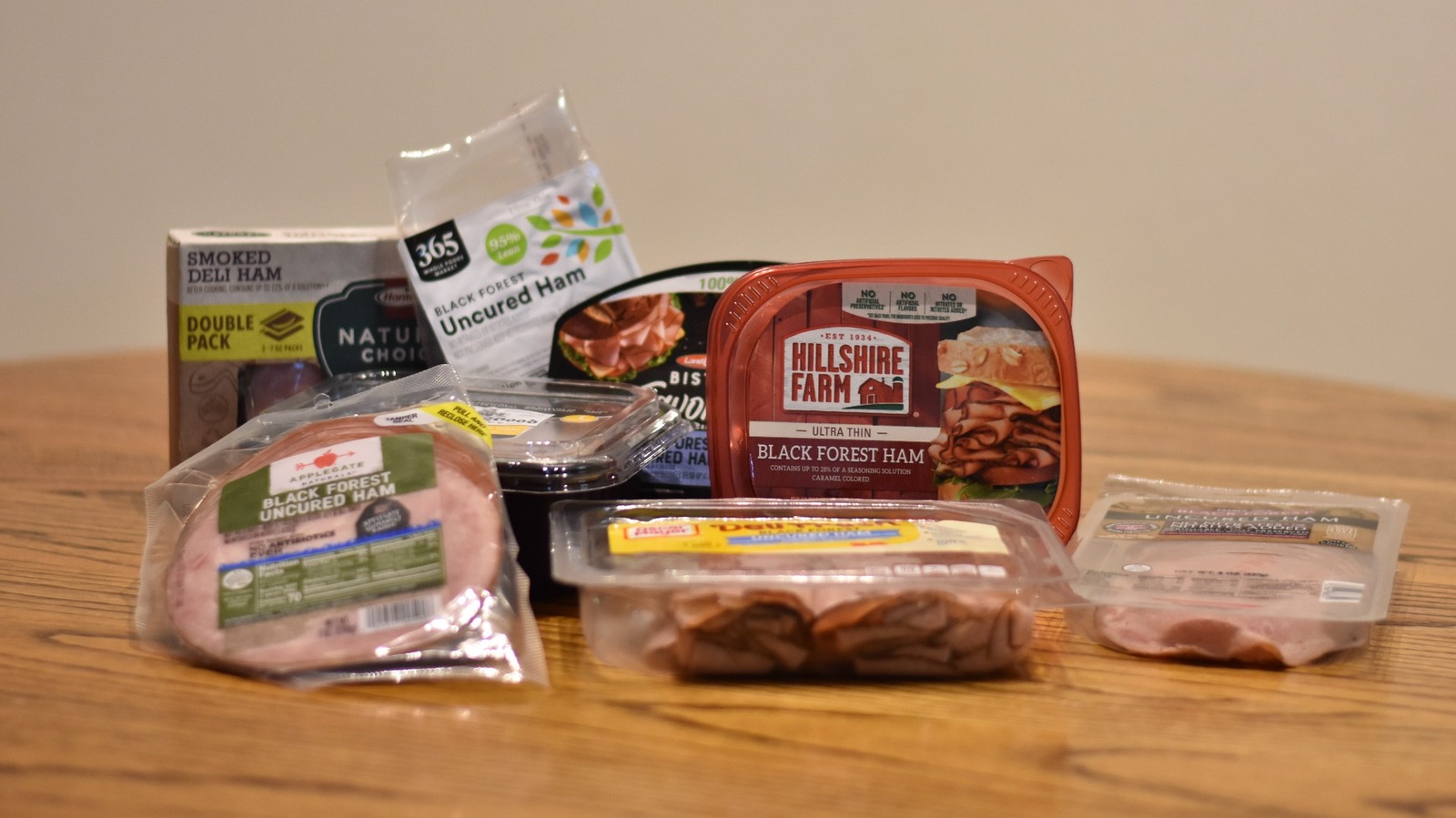 4 marcas de carne fría para comprar y 4 que deberías saltar