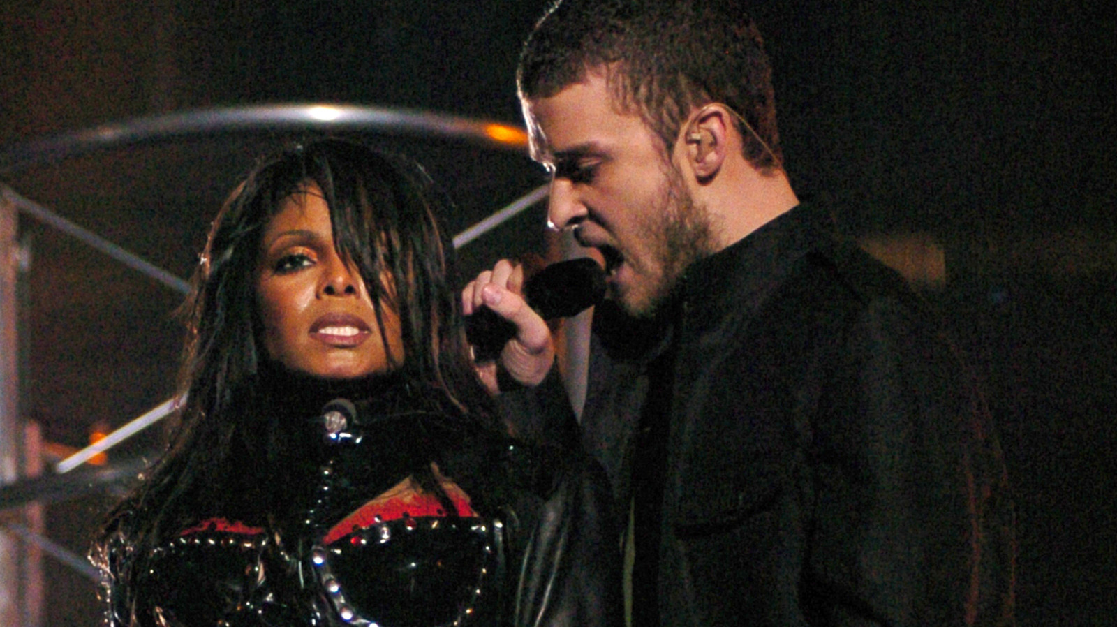 11 espectáculos de medio tiempo del Super Bowl más desastroso de todos los tiempos
