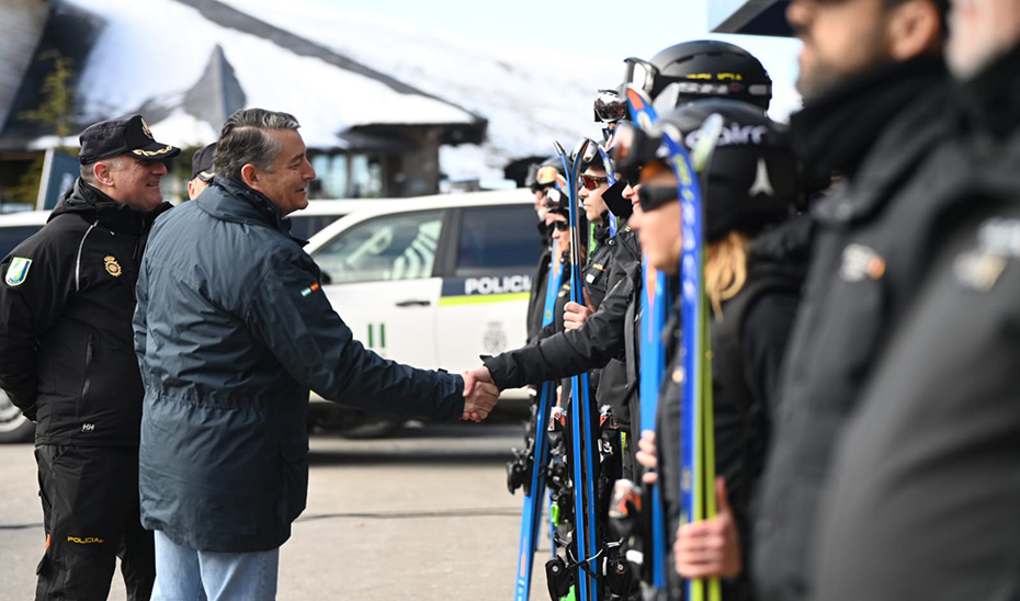 El dispositivo de la Policía Adscrita en Sierra Nevada se integra en la Red Digital de Emergencias andaluza