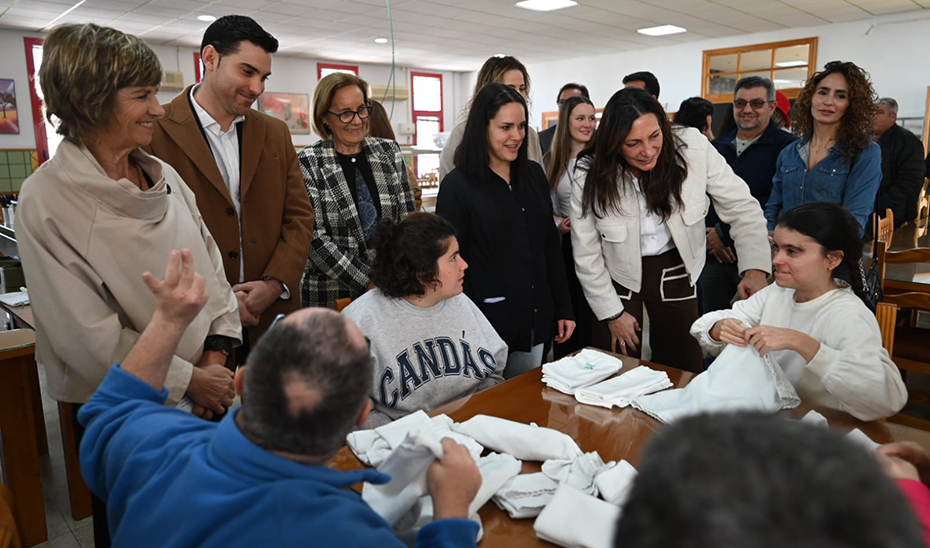 La Junta destina 2,6 millones a mejorar dos residencias y dos centros de día de la Asociación Vale