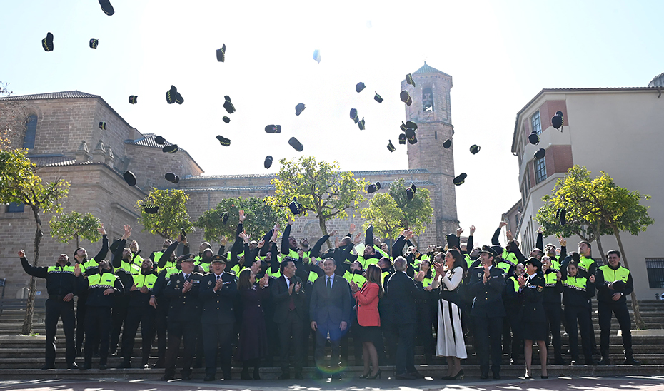 Los 58 policías locales que han superado el Curso de Ingreso del IESPA se incorporarán a 22 municipios andaluces