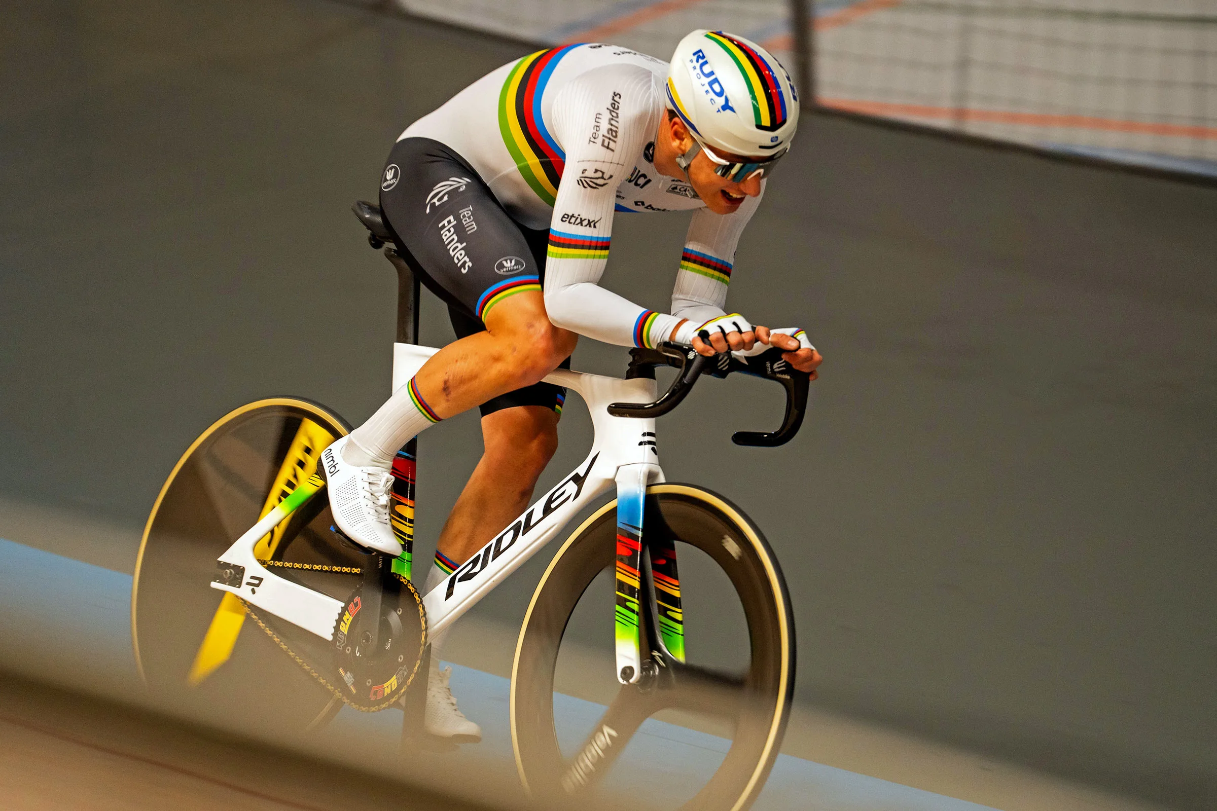 Ridley Omnium Fast Aero Carbon Track Bike agrega opciones de carreras grupales para el velódromo