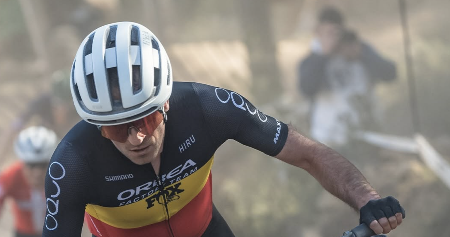 Manchado: ¿Fizik está lanzando una línea de casco de bicicleta de montaña?
