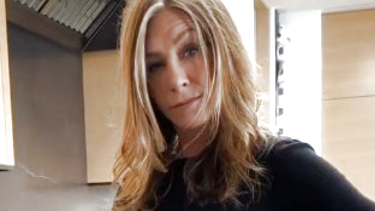 Jennifer Aniston deja a Hollywood en medio de los rumores del romance de Obama: “Esperanza para un nuevo comienzo”
