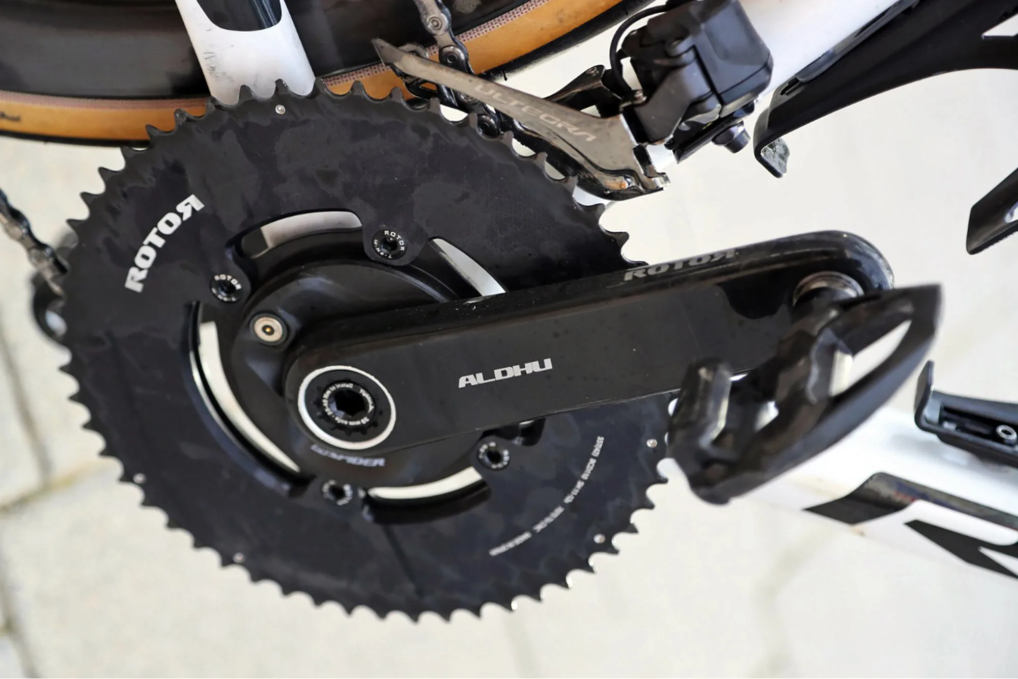 El nuevo medidor de potencia de Rotor Inspider Road es más ligero, más barato y mejor para todo