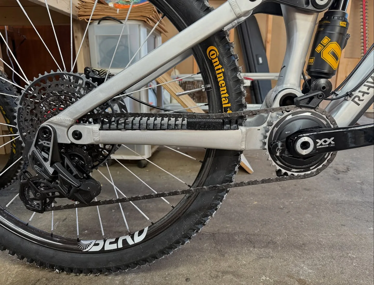 Rali Chain Mag Chain Stay Guard calma el ruido de tu cadena con imanes