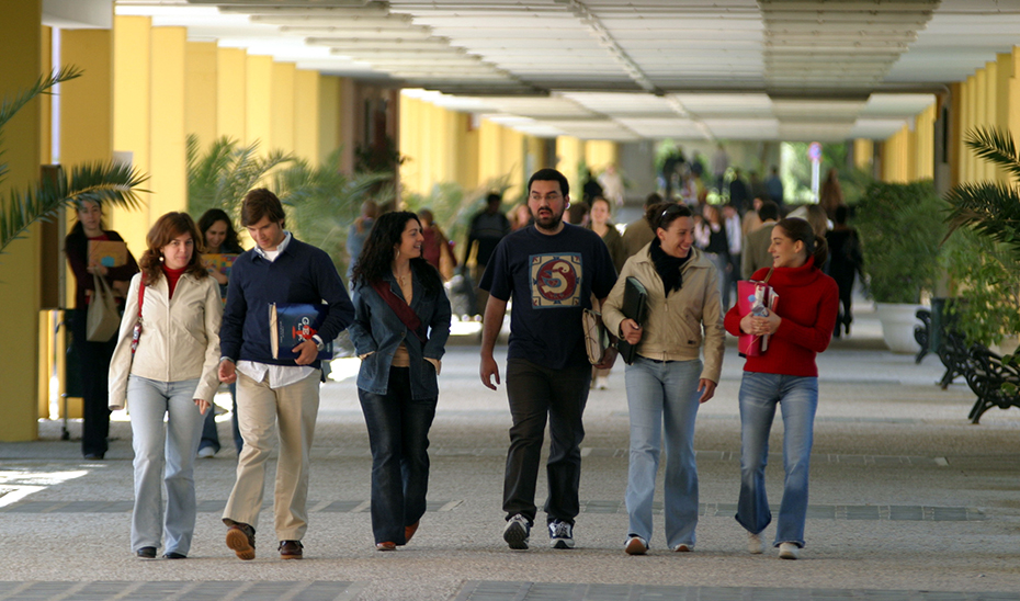 Andalucía ha aumentado su financiación universitaria casi un 30%, 369 millones más, desde 2018