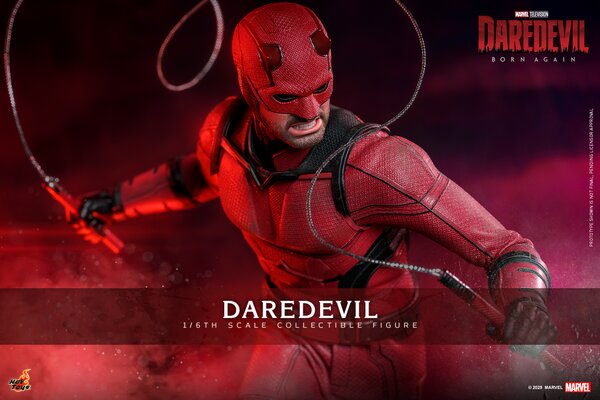 Daredevil: Born Again 1/6 Daredevil Figure From Hot Toys