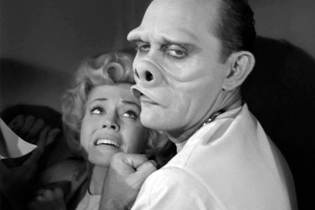 Twilight Zone’s “Eye of the Beholder” Same As “Private World of Darkness”