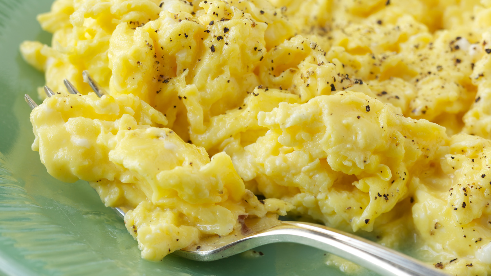 16 consejos para los huevos revueltos más suaves