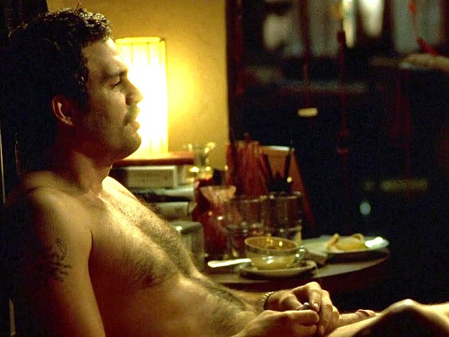 Mark Ruffalo muestra su polla en el corte