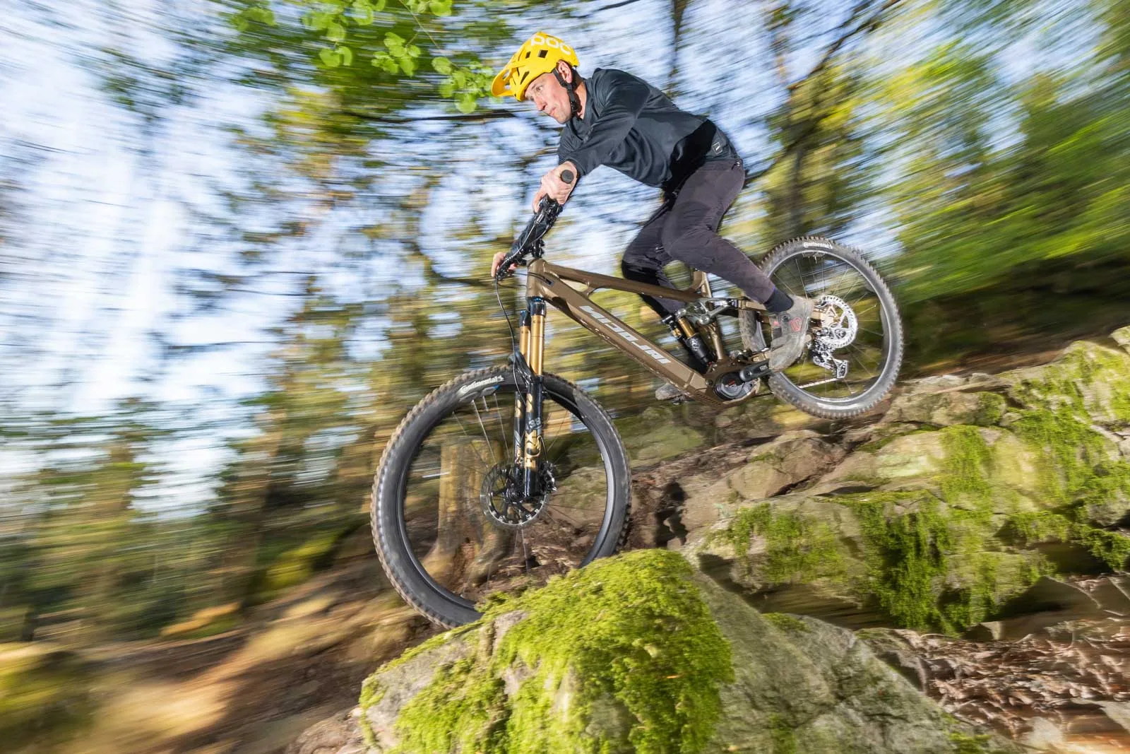 El 2025 Nicolai S18 Swift EMTB es una plataforma de auto m de,