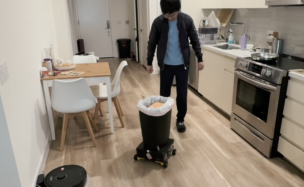 YouTuber construye un robot para que el novio quite la basura
