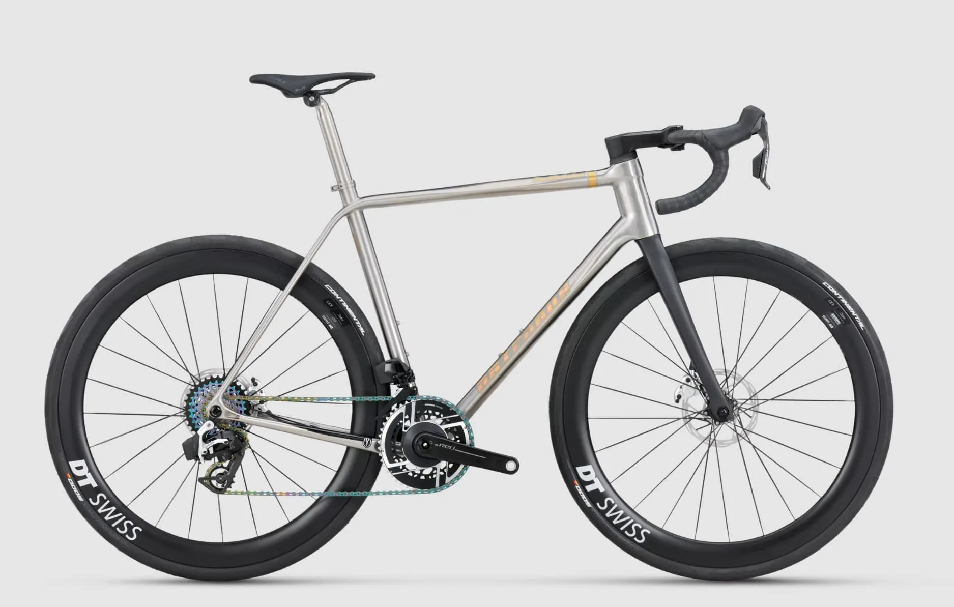 El Van Nicholas Astraeus es una edición limitada, una hermosa máquina de carreras de titanio
