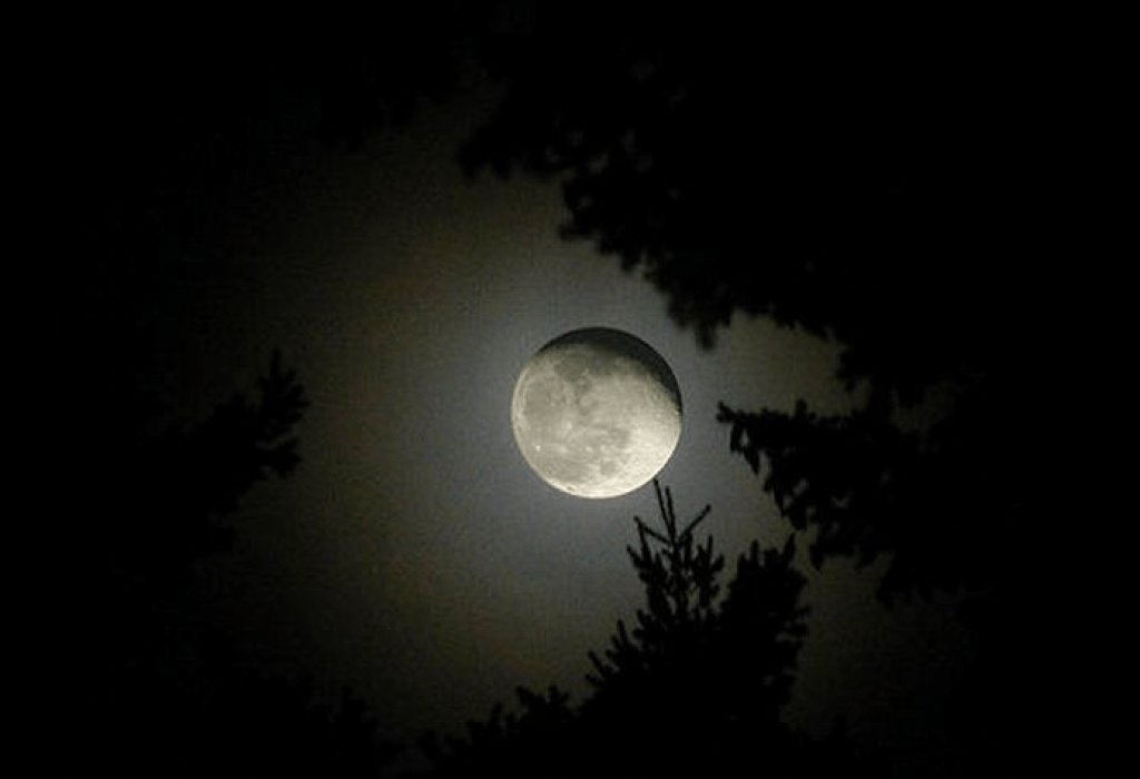 Luna llena en Scorpion en mayo de 2025 – No al revés