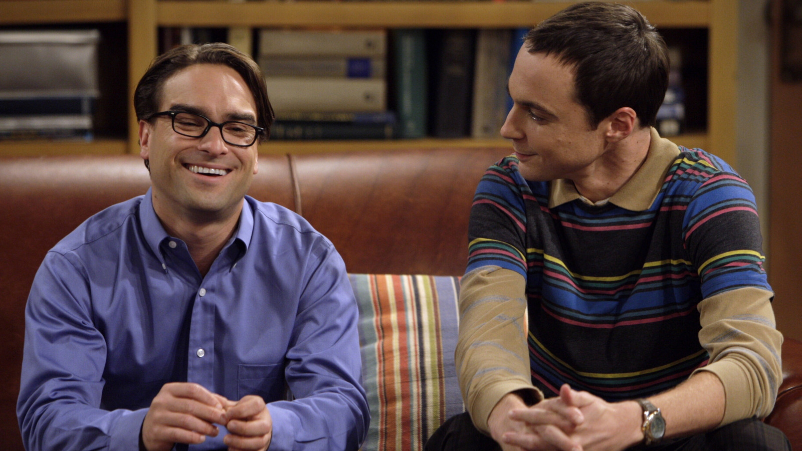 17 veces Johnny Galecki rompió a otros actores en el set