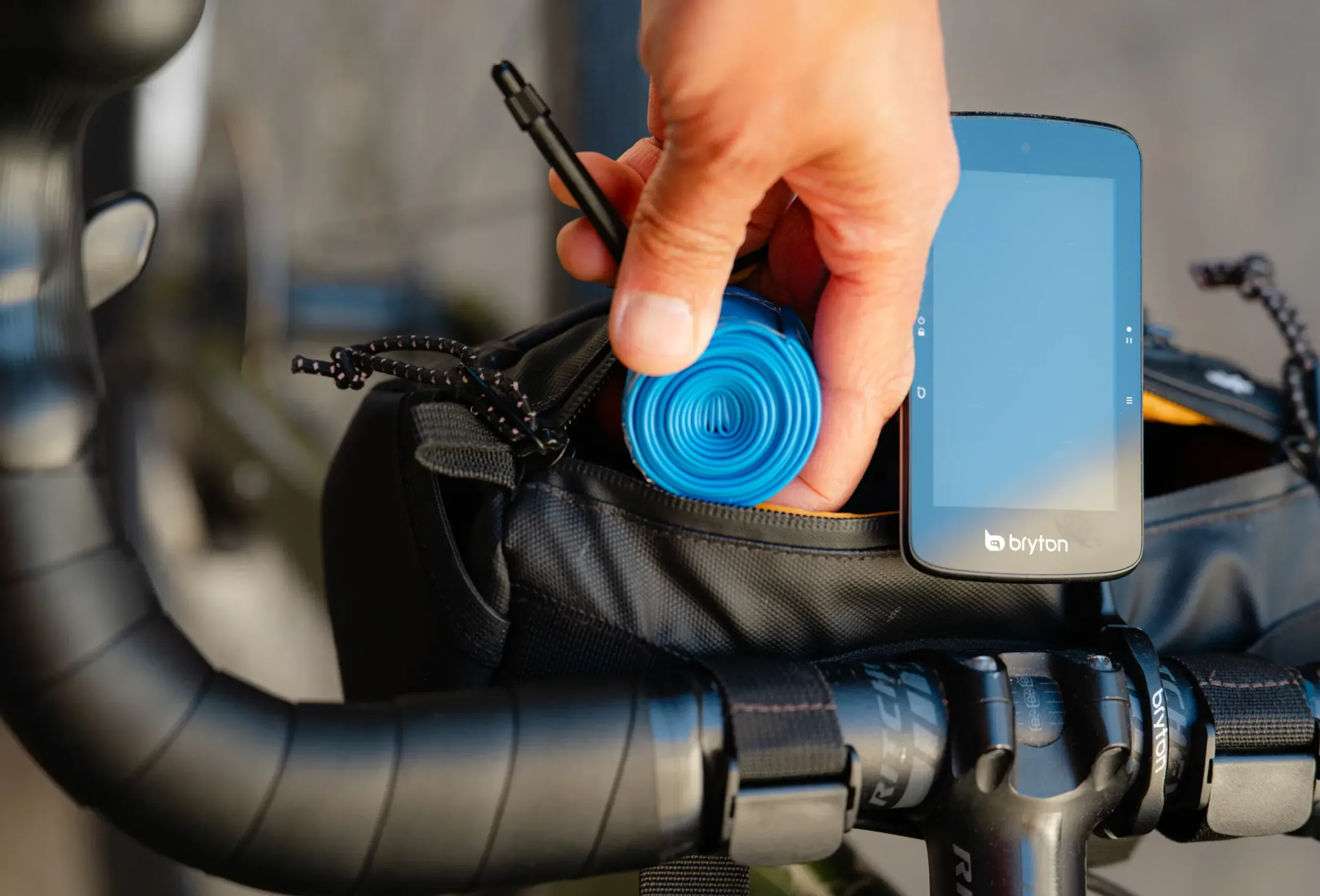 Los tubos de Milkit Blue TPU ofrecen reparación de neumáticos pinchados de emergencia